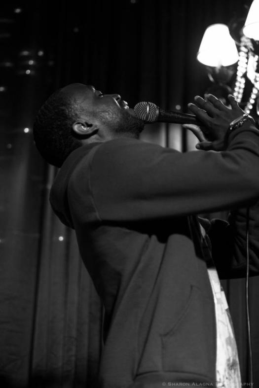 376348_555864967765842_58502565_n