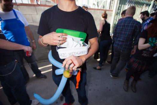 383005_879711893359_316808126_n