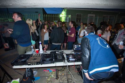 45620_879720141829_720623702_n